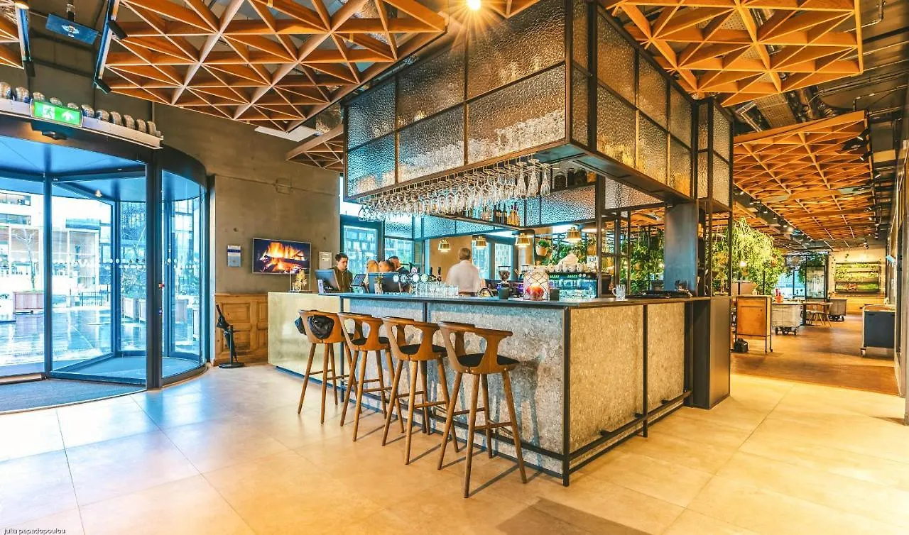 Four Elements Hotel Amsterdam 4*,