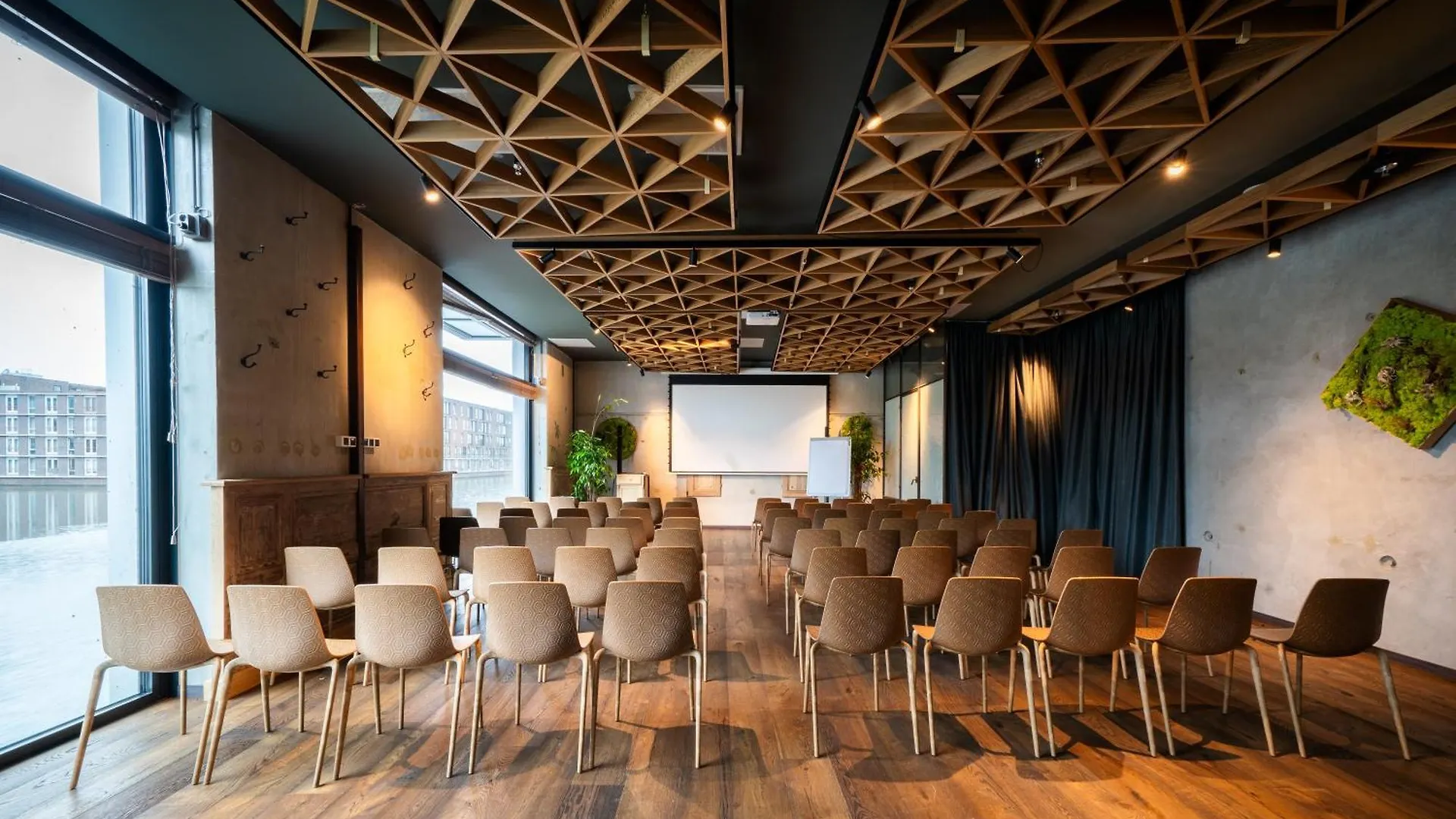 Four Elements Hotel Amsterdam