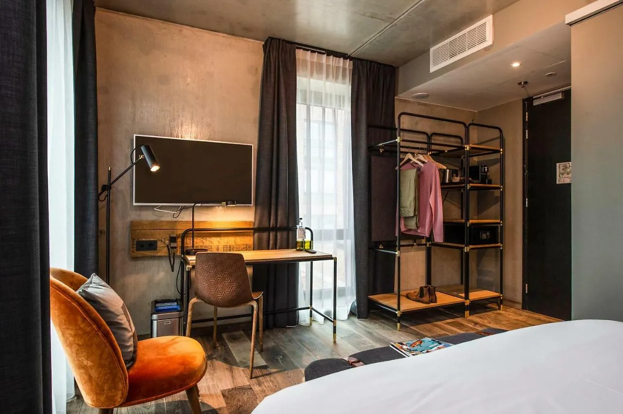 Four Elements Hotel Amsterdam 4*,  Nizozemsko